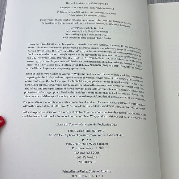 Miss Vickie's Big Book of Pressure Cooker Recipes by Vickie Smith - Picture 3 of 6